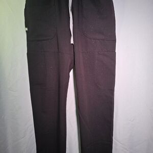 Figs Women's Black Nepal - Skinny Scrub Pants